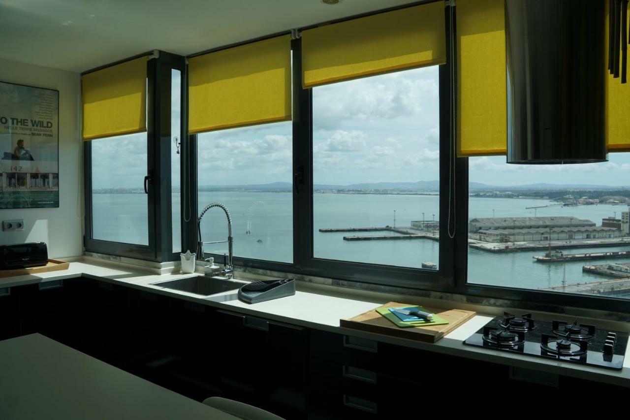 Penthouse Bellevue Lejlighed Almada Eksteriør billede